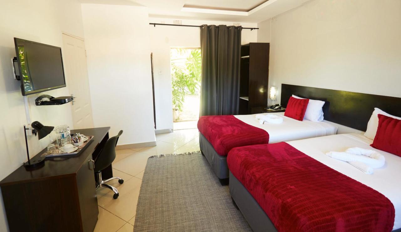 Laha Hotel Maun Exterior photo